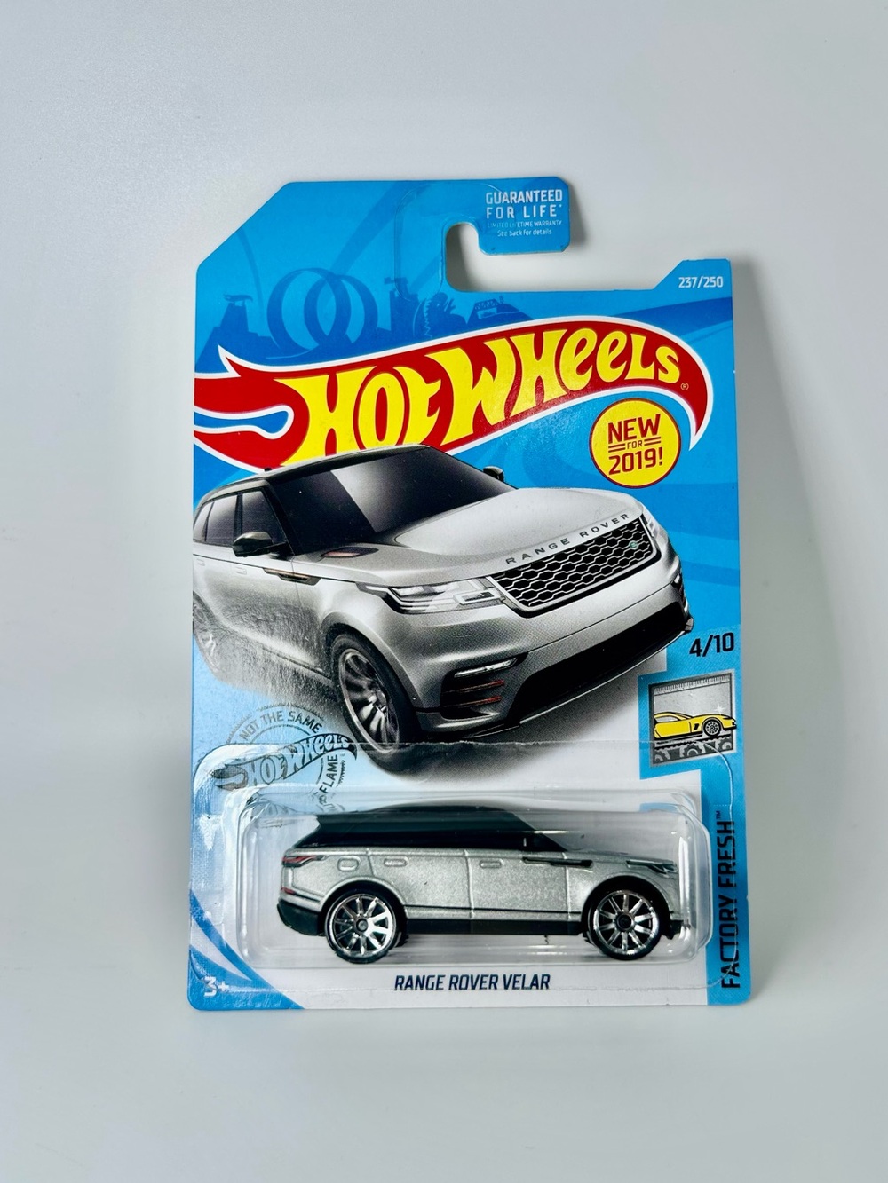 Hot Wheels Factory Fresh Range Rover Velar Silver NEW For 2019 4/10 237/250